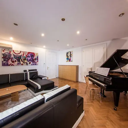 Apartamento Luxury In The Center Of With Parking Liubliana